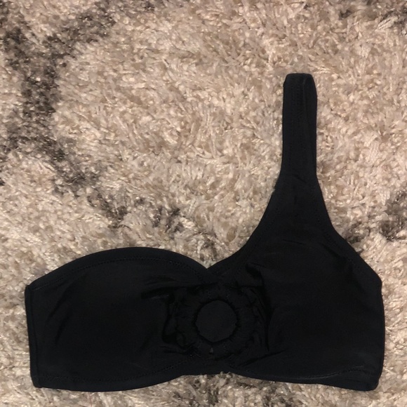 One shoulder low rise bikini - Picture 2 of 4